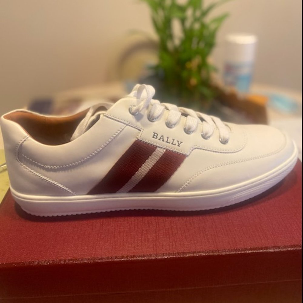 White Leather Bally sneakers